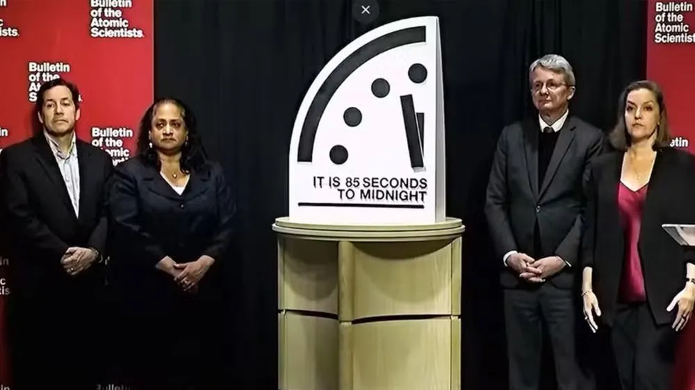 Anúncio do relógio do juízo final em 2026. — Foto: Reprodução