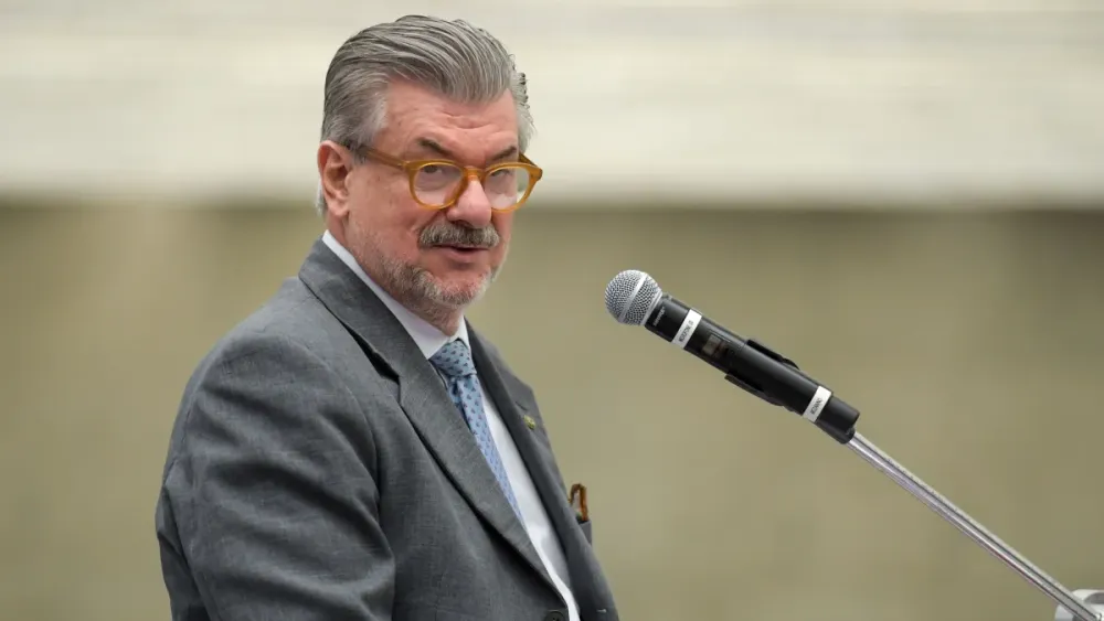 Quem é o ministro do STJ acusado de assediar sexualmente jovem de 18 anos